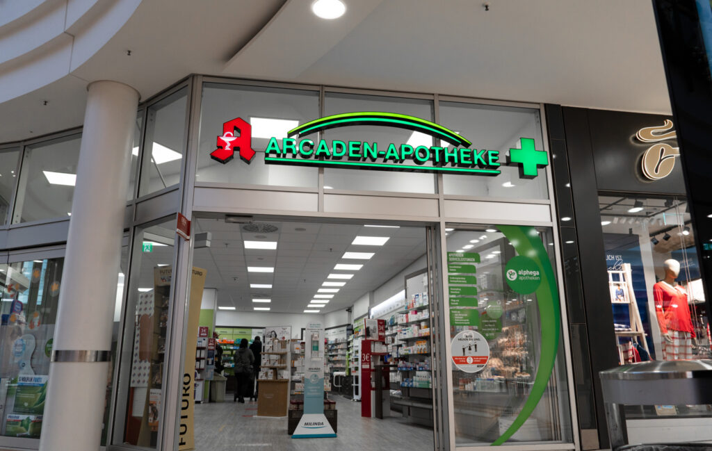 Filiale der Arcaden-Apotheke von Außen